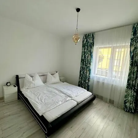 In Hoeflein, Bruck An Der Leitha Apartament *